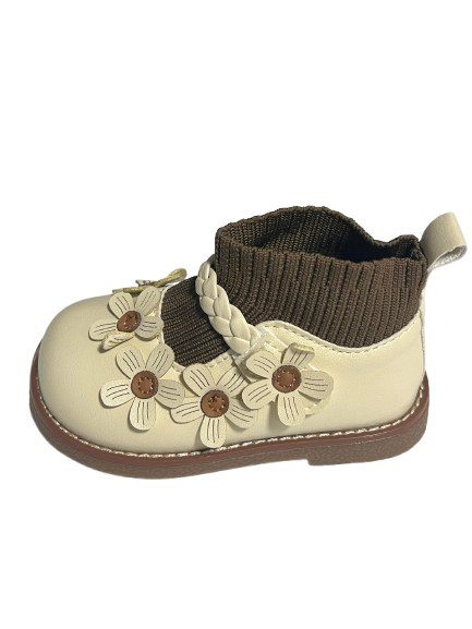 Pantofi eleganți pentru fetițe